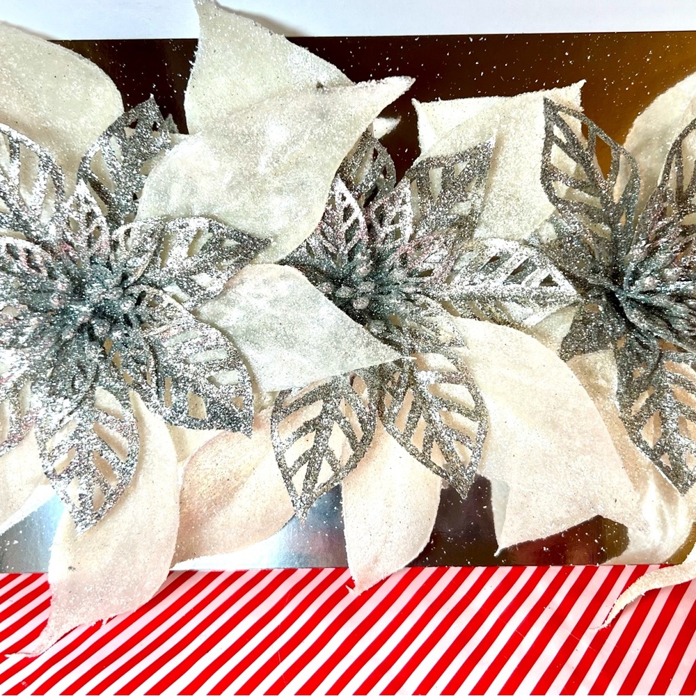 3 Elegant Large Antique White Silver Poinsettia Clip On Ornaments Christmas - Picture 8 of 9